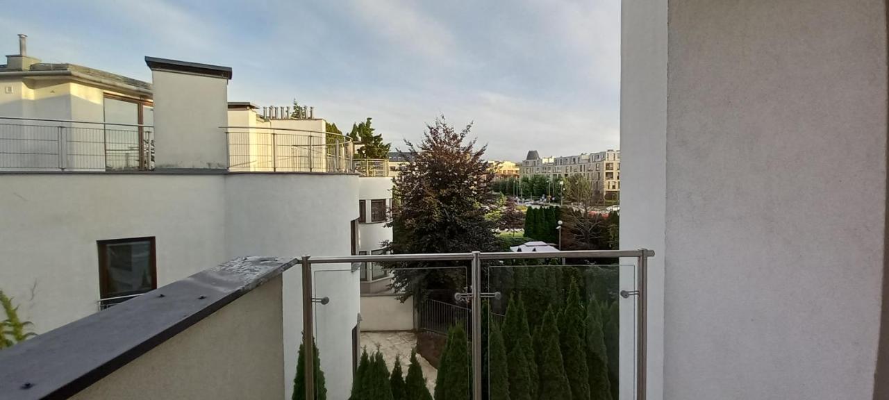 Apartament Wilanów - Sarmacka 1B Warsawa Bagian luar foto